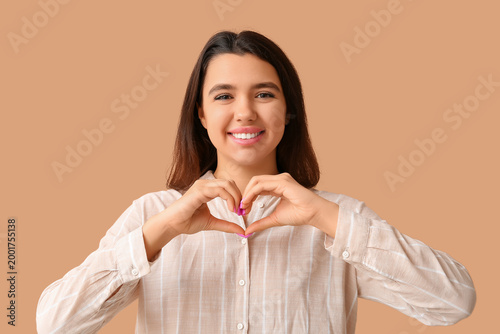 Young happy smiling woman m...