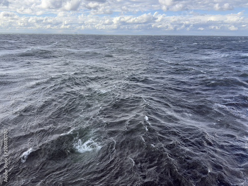 Foto deep sea, fare from shore
