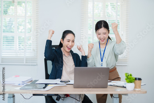 Konstfotografi Asian woman succeeds at office