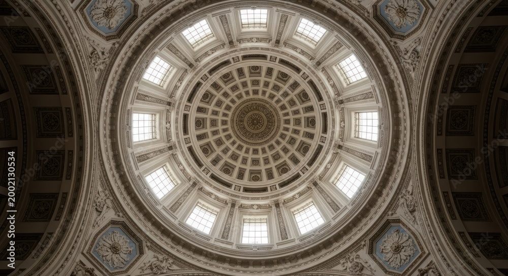 Obraz premium Architectural interior detailed circular ceiling with geometric patterns