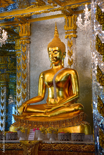 golden buddha statue