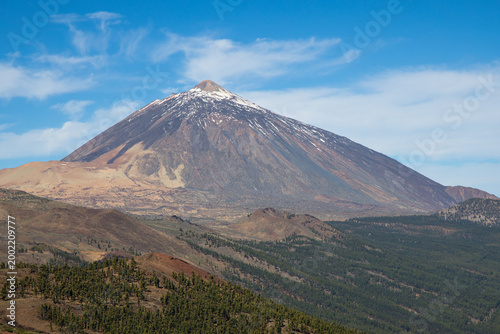 Εκτύπωση καμβά Mount Teide peak with snow and volcanic landscape