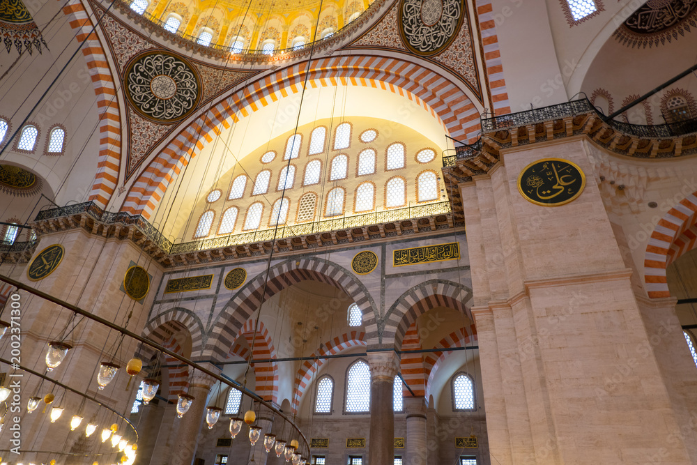 Obraz premium Interior details of Suleymaniye Mosque in Istanbul Turkey
