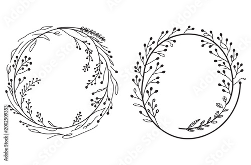 Elegant Laurel Wreath Collection