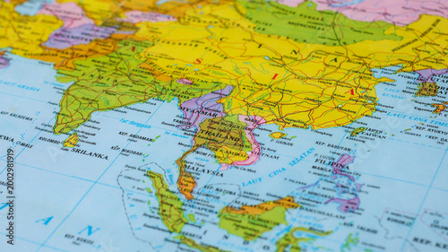 Foto Detailed political map of Thailand and surrounding Southeast Asian countries including Myanmar, Laos, Cambodia, Vietnam, and Malaysia