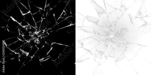 Cuadro en lienzo Broken glass pieces scattered on a surface with black and white background showi