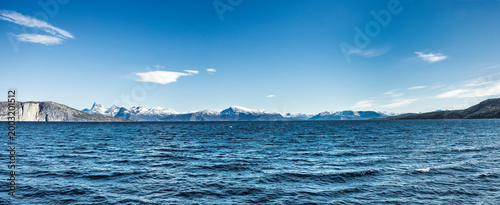 Blick von der fähre auf den Tysjord in Norwegen