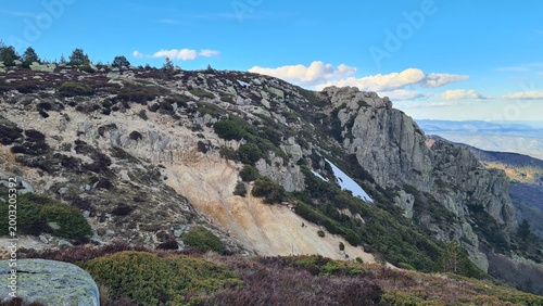 Photos Les magnifiques crêtes de granite du mont Lozère au  niveau du Rocher de l'Aigle