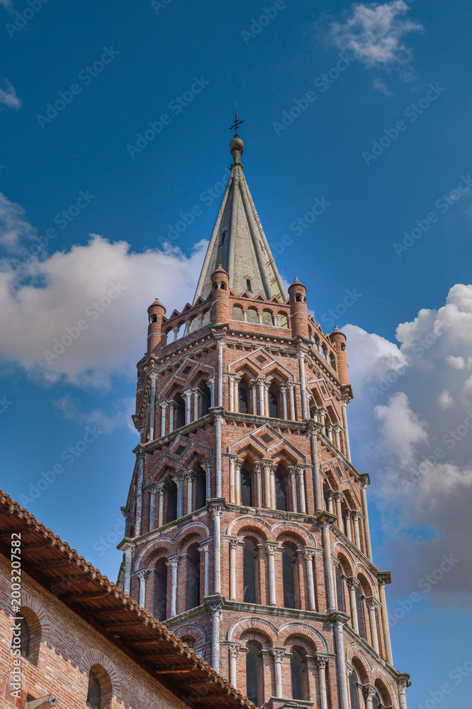 Fototapeta premium The Basilica of Saint Sernin, also known as the Basilica of Saint Saturnin of Toulouse, is a Catholic church in the city of Toulouse.