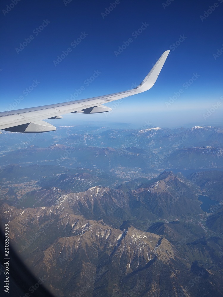 Fototapeta premium view from airplane window