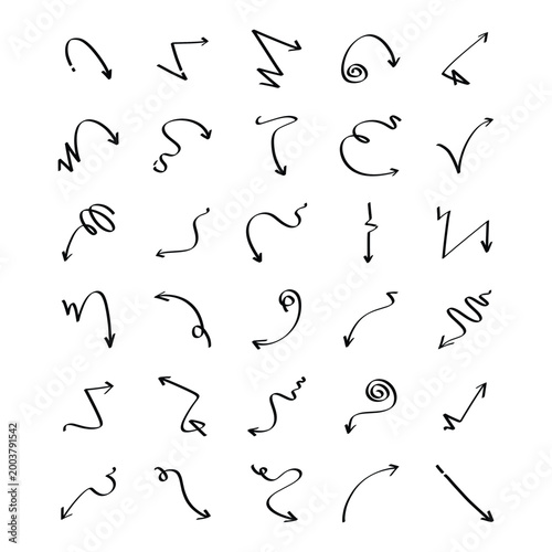 Hand Drawn Doodle Arrow Direction Icon Set