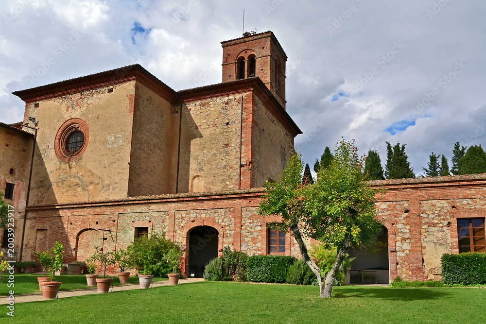 Fototapeta premium Camprena, Monastero di Sant'Anna in Camprena, Siena, Val d'Orcia, Toscana
