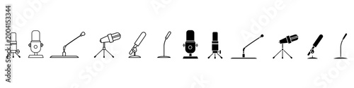 Desktop microphone icon vector set. Podcast Illustration sign collection. Microphone symbol. Sound recording logo.