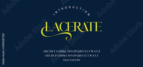 Foto High Contrast Serif Alphabet Vector Font Design