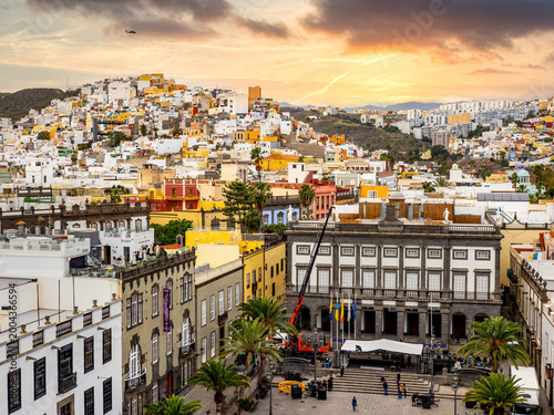 Bild auf Leinwand Plaza in Las Palmas Old Town at Sunset, Gran Canaria