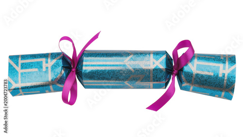 Cuadro en lienzo Blue metallic Christmas cracker with geometric pattern and pink ribbons, isolate