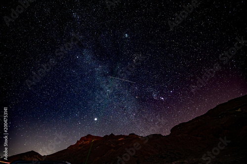 Fotografie Stars gazing at night on Tenerife, mount Teide vulcano national park night excur