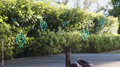 Marker appearing, pins spawning, pulsing while camera tilting, revealing mat and bottle for mapping