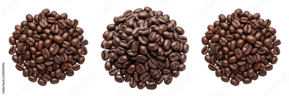 Fototapeta premium Dark Roasted Coffee Beans Pile Isolated PNG Transparent Background for Cafe Menu Breakfast and Caffeine Beverage Branding