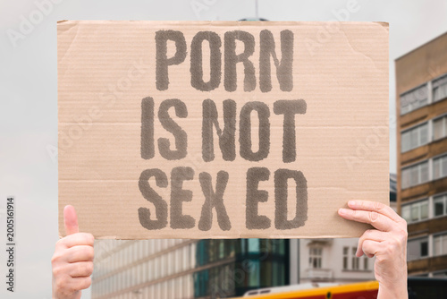 Fotografie "Porn Is Not Sex Ed" research confirms porn measurably unsuitable as adult modern daily sexual education