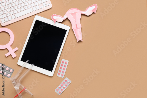 Tablet with paper uterus, s...