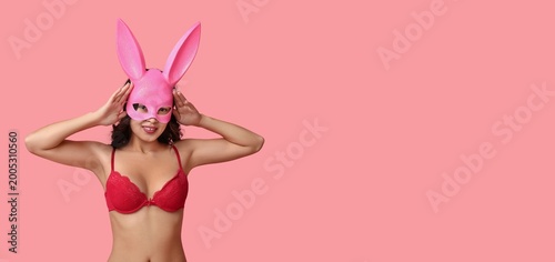 Beautiful young Asian woman...