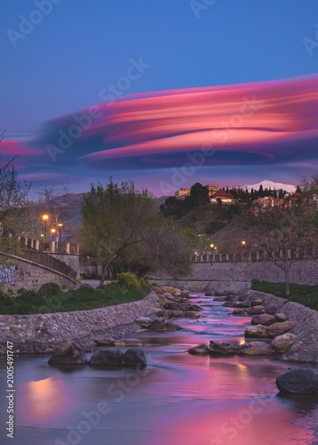 LENTICULARES SOBRE GRANADA