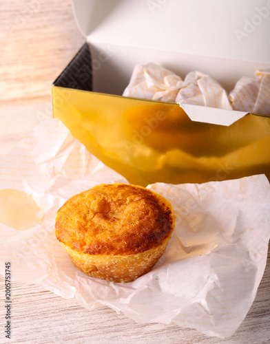 Tableau sur toile Traditional, small Portuguese sweet tart from Mafra