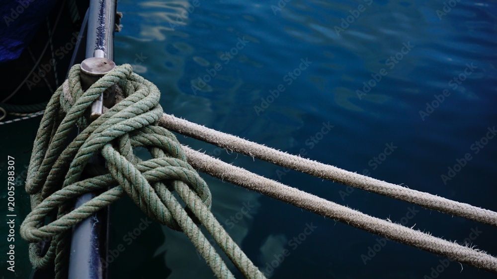 Fototapeta premium rope knotted over the sea water