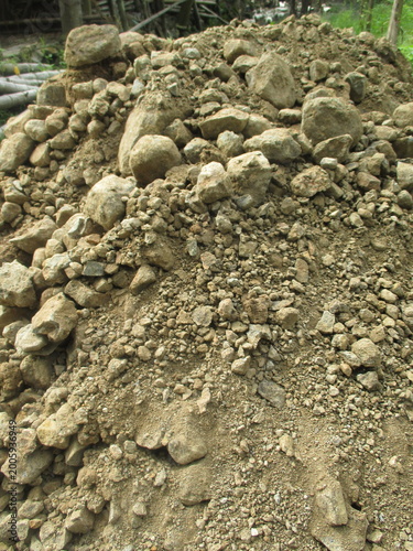 pile of soil to level the land on which the house will be built