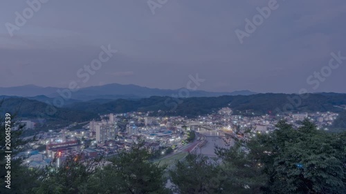 봉화 호골산 봉화읍 야경 HDR 타임랩스, 안개 낀 산 속 도심 불빛 풍경