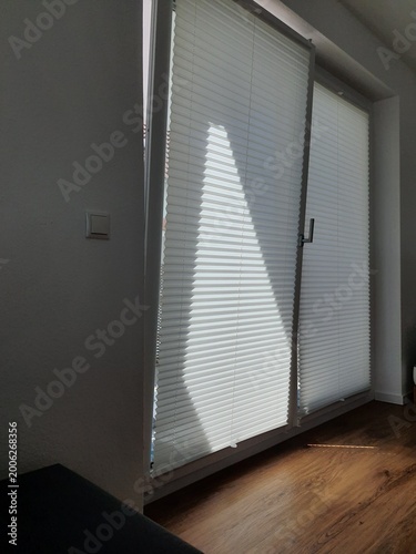 Quadro su tela Modern White Plisse Blinds on Tilt and Turn Window in Minimalist Interior