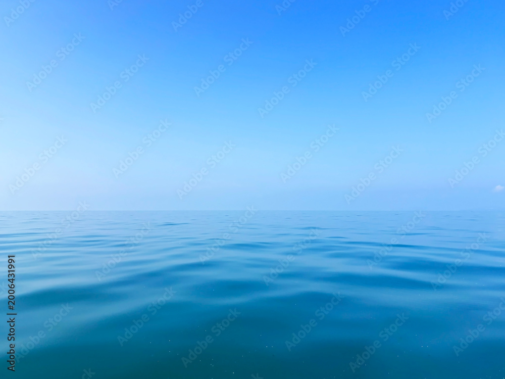 Obraz premium blue sky and sea