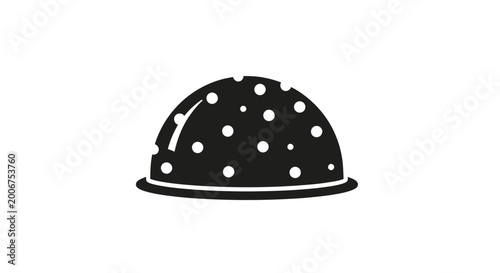 Fotografía Black and white polka dot cloche hat.