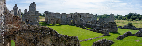 Foto Castle Acre Priory courtyard ruins panorama, Norfolk