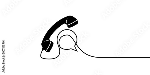 Fotografia Disconnected phone handset with cord a symbol of lost connection and communicati