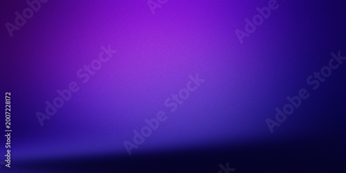 Fotografía Vibrant purple and deep blue gradient background with grainy noise texture for modern digital design aesthetic compositions