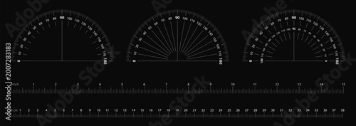Foto Angle protractor and meter ruler vector