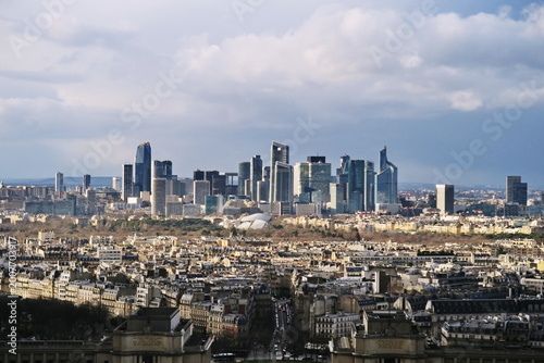 Paris. Quartier de La Défense. Vue du haut de la Tour Eiffel.