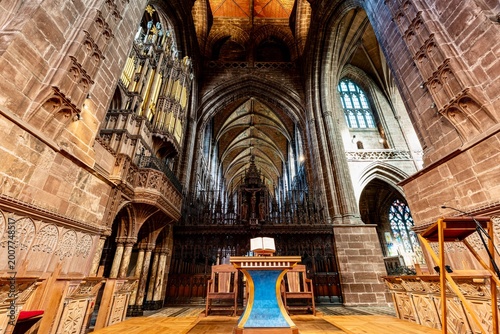 Принти на полотні The Chester Cathedral on a weekday before services