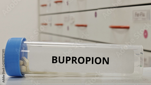Tableau sur toile BUPROPION tablets for treat depression and support smoking cessation