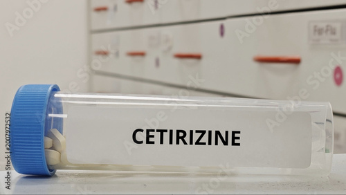 Bild auf Leinwand CETIRIZINE tablets for treat allergic rhinitis and urticaria