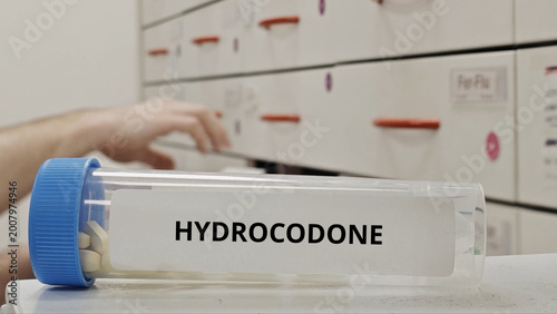 Konstfotografi HYDROCODONE tablets used to relieve moderate to severe pain and suppress cough