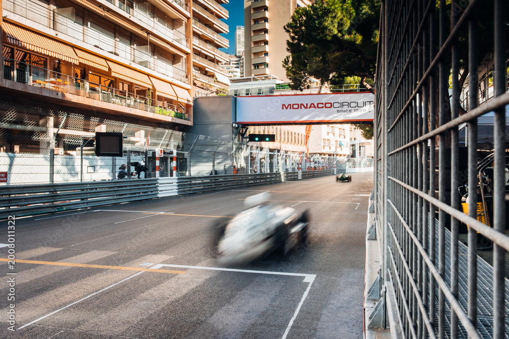 Fototapeta premium Old F1 cars at the Monaco historic gran prix
