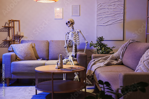 Human skeleton model sittin...