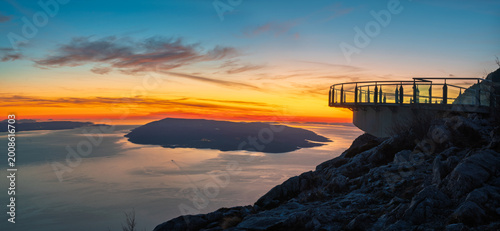 Bilde på lerret Skywalk Biokovo – a glass observation deck overlooking the Makarska Riviera