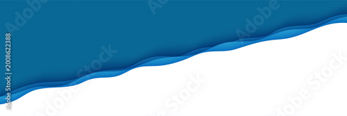 Φωτογραφία Diagonal deep waves rift cut out in ocean floor