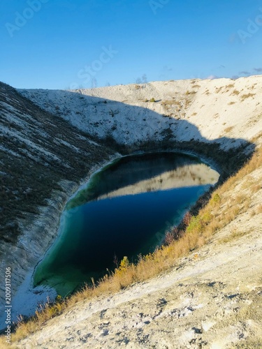 Canvas Print lake in the mountains