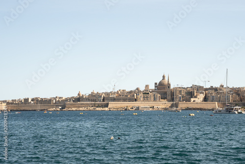 Obraz na płótnie Horizontal view of Valletta skyline with Basilica of Our Lady of Mount Carmel