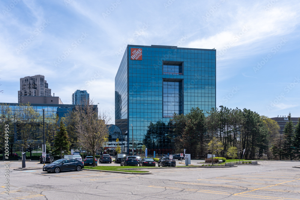 Fototapeta premiumNorth York, Ontario, Canada - April 26, 2026: The Home Depot Canadian headquarters on Concorde Gate in North York, Ontario, Canada. Home Depot is an American multinational home improvement retail co